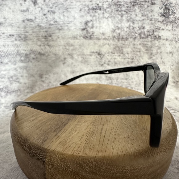 New Nike Rebelry DV6956 011 Sunglasses‎ Black Frame Gold Lens 52-20-140 main image 5